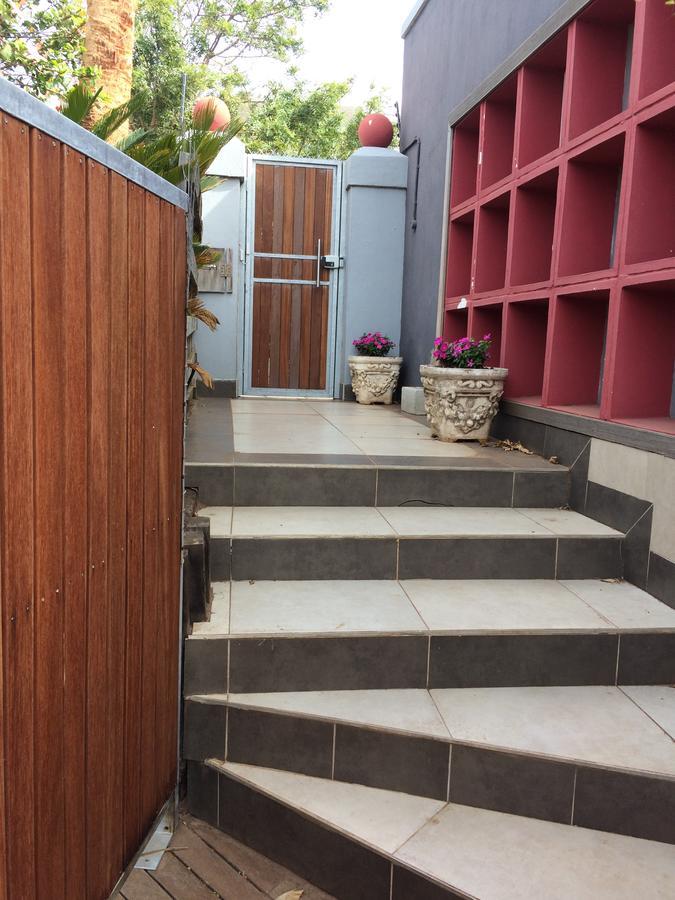Ferienwohnung Whispering Palms Port Elizabeth Exterior foto
